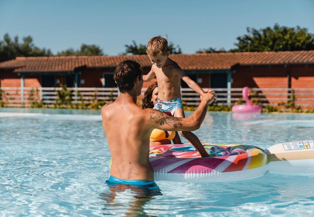 Natural Village Resort Porto Potenza Picena Εξωτερικό φωτογραφία