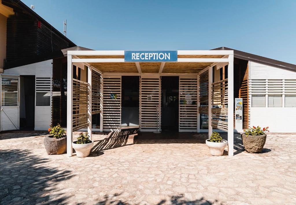 Natural Village Resort Porto Potenza Picena Εξωτερικό φωτογραφία