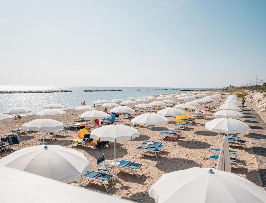 Natural Village Resort Porto Potenza Picena Εξωτερικό φωτογραφία
