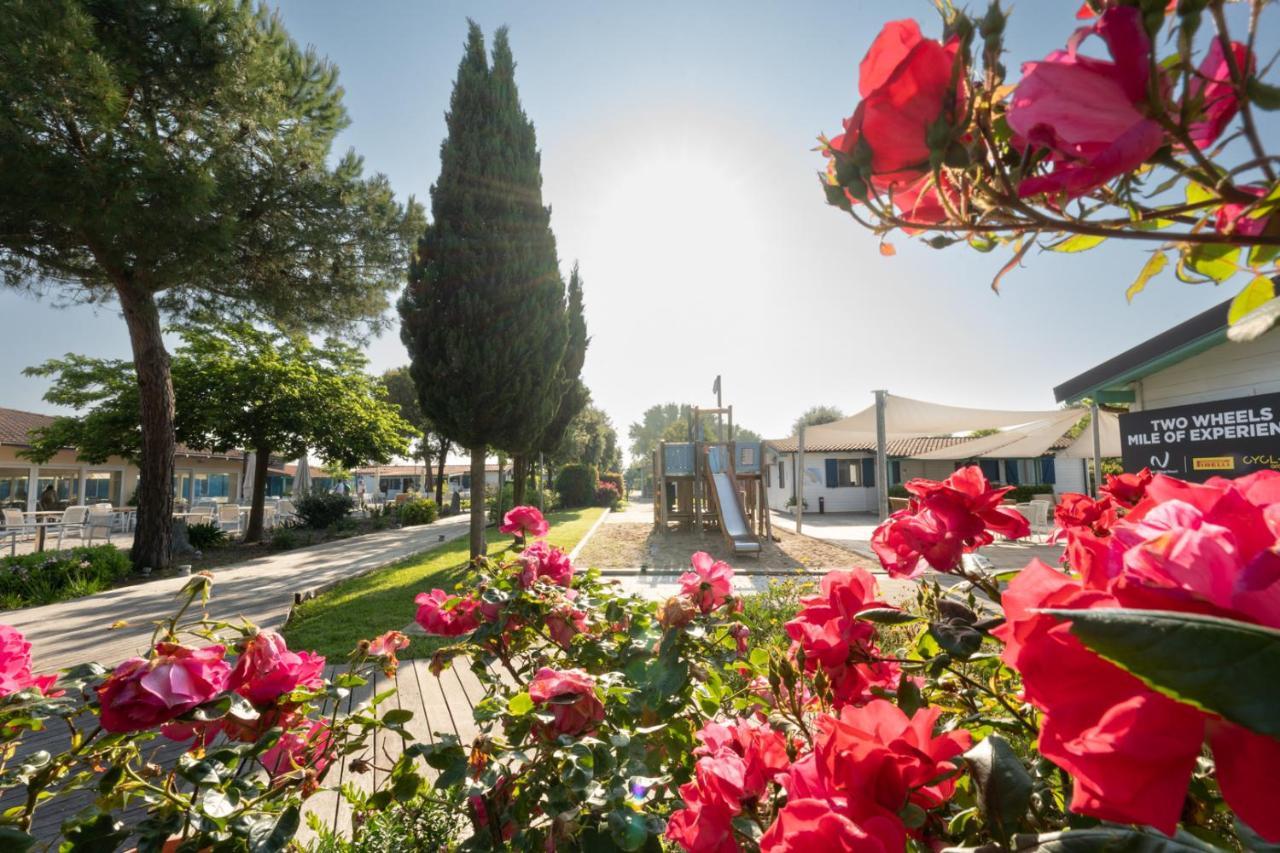 Natural Village Resort Porto Potenza Picena Εξωτερικό φωτογραφία