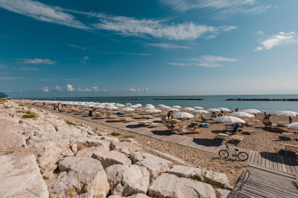 Natural Village Resort Porto Potenza Picena Εξωτερικό φωτογραφία